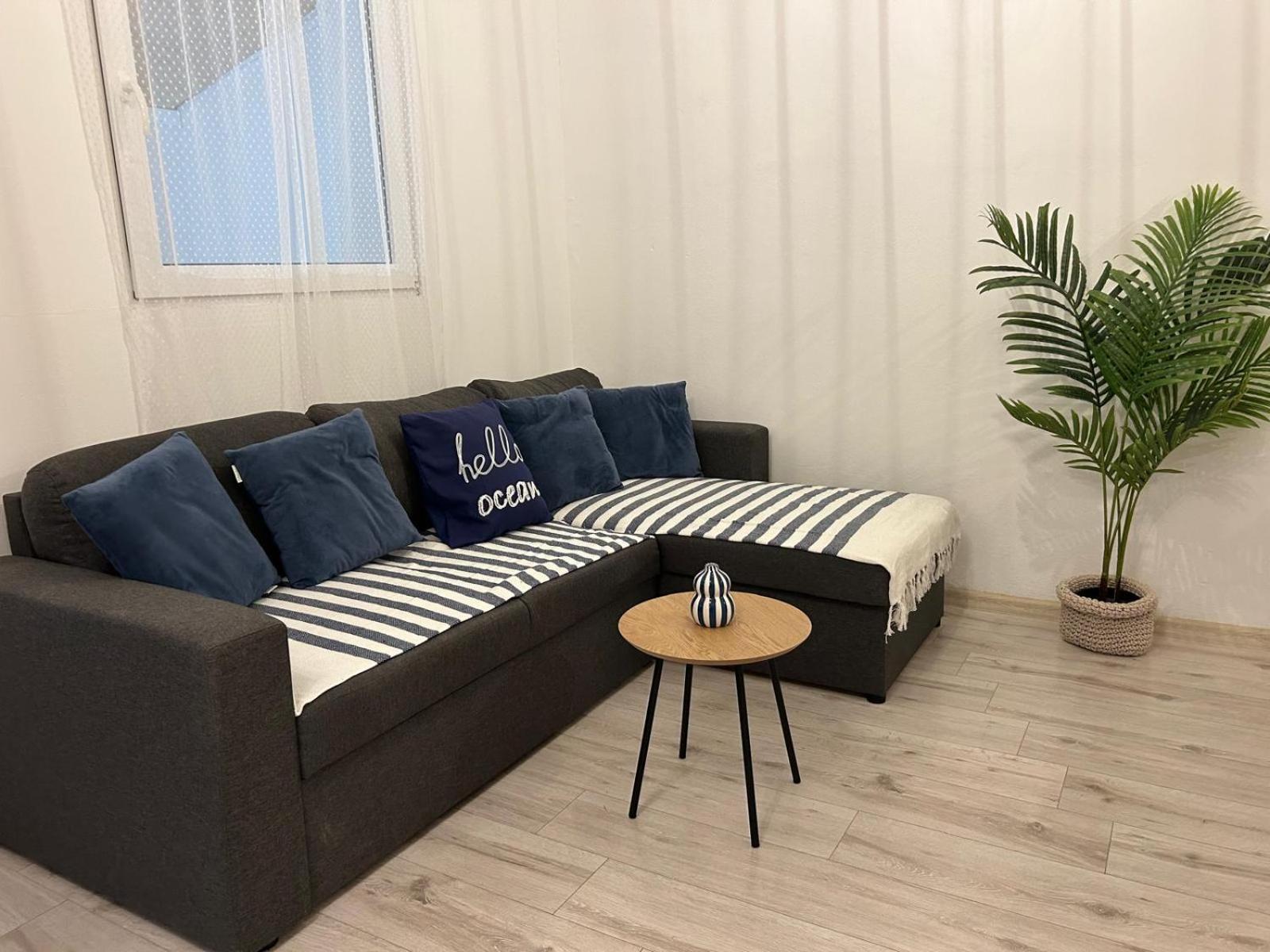 Asea Apartament *